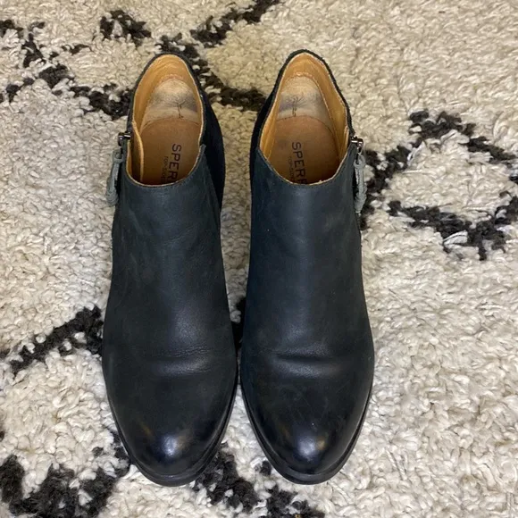 Sperry Dasher Lille Heeled Ankle Black Leather Booties size 8