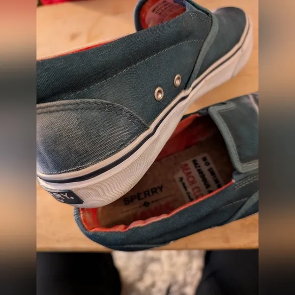 Sperry X Jaws 40th Anniversary Limited Edition Men's Slip-On Boat Shoes, Size 9