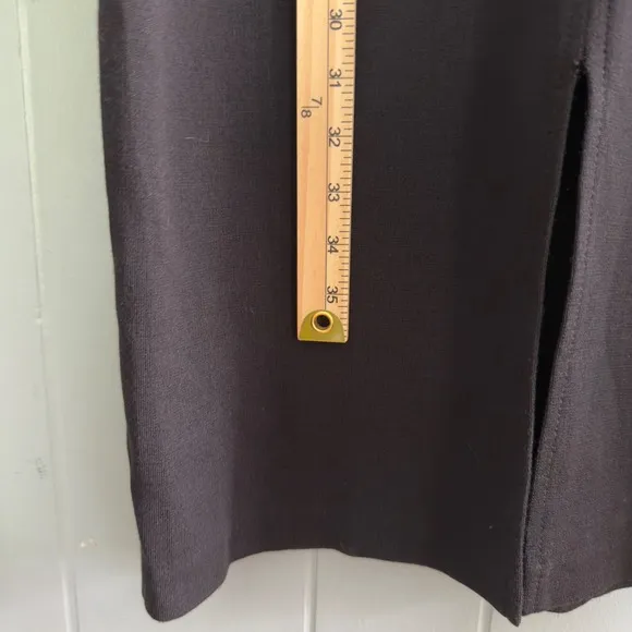 St. John Black Knit Sheath Dress 10 Wool Blend Midi Quiet Luxury Career Classic