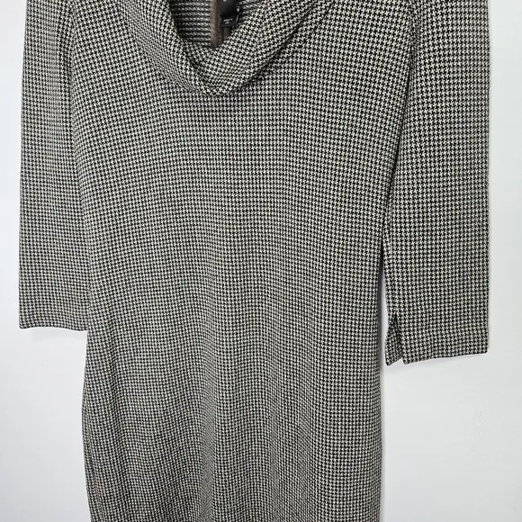 ST JOHN Micro Houndstooth Seath Midi Dress Sz S Cowl Neck Luxury