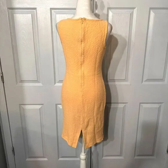St. John Sz 8 Textured Knit Sheath Dress Modest Midi Pale Yellow Quiet Luxury