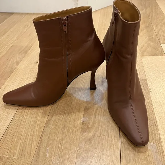 ✨STAUD Cami Leather Ankle Boots ✨