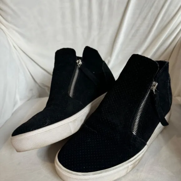 Steve Madden Black Caliber Double Zipper Active Wedge Heel Footwear Shoes 8.5