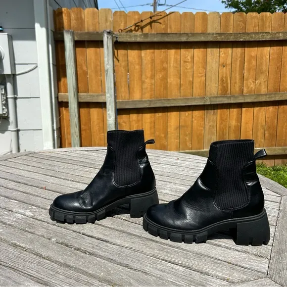 Steve Madden: Hutch Black Ankle Boots size 7.5