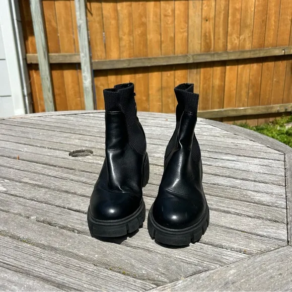 Steve Madden: Hutch Black Ankle Boots size 7.5