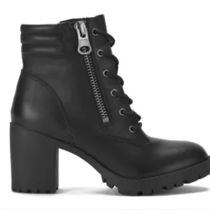 Steve Madden Women's NYDIAA Zip and Lace Up Ankle Boots Size 8.5 NWOT