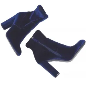 🌃STEVE MADDEN🌃STUNNING BLUE VELVET BOOTIE🌃🌃🌃🌃🌃🌃🌃🌃🌃🌃🌃🌃🌃🌃🌃🌃🌃