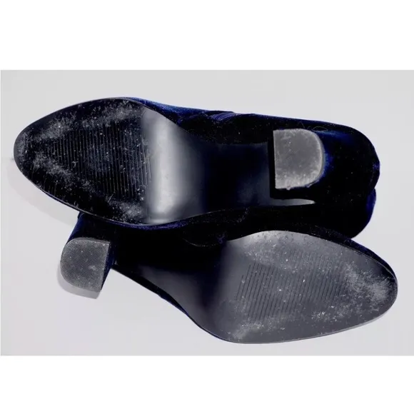 🌃STEVE MADDEN🌃STUNNING BLUE VELVET BOOTIE🌃🌃🌃🌃🌃🌃🌃🌃🌃🌃🌃🌃🌃🌃🌃🌃🌃