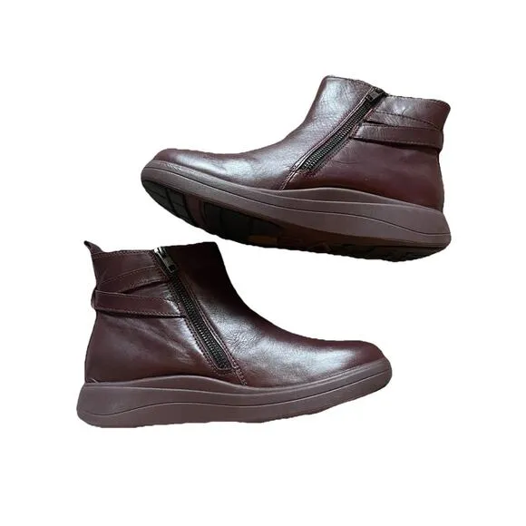 Strive “Aston” Boots Burgandy Orthotic Boots Size 7 NEW!