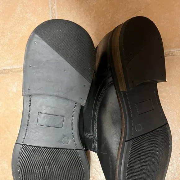 Structure Black Dress Shoes with Non-slip Protection Size 9