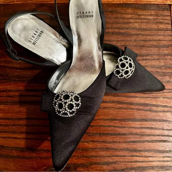 Stuart Weitzman Black Women's Shoes Kitten Heel. Jewel bow. Slingback size 7.5