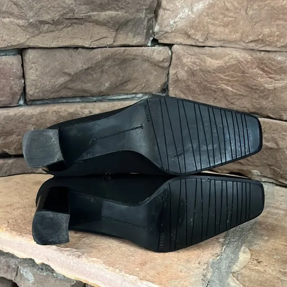 Stuart Weitzman Gore Tex Square Toe‎ Ankle boots / SZ 6