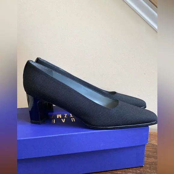 Stuart Weitzman, ladies black pumps size 9 AAA