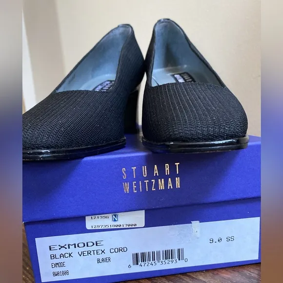 Stuart Weitzman, ladies black pumps size 9 AAA