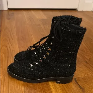 Stuart Weitzman Stylish Black Tweed Ankle Boots