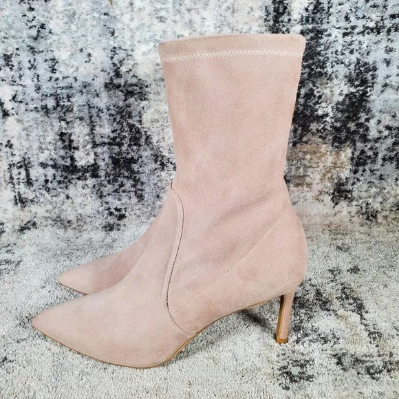 Stuart Weitzman Women's Wren 75 Bootie Stretch Suede Beige Pointed Toe Size 7.5