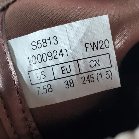 Stuart Weitzman Women's Wren 75 Bootie Stretch Suede Beige Pointed Toe Size 7.5