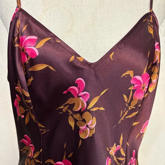 Stunning Victoria’s Secret Vintage Floral Satin Chemise in Burgundy