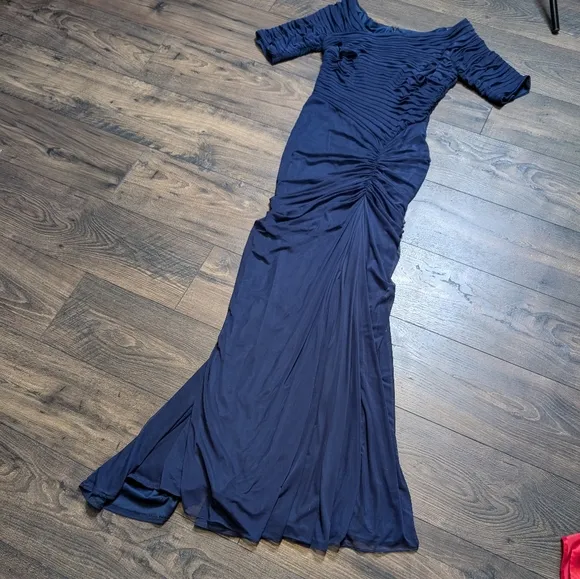 Tadashi Shoji Asymmetrical Ruched Navy Blue Maxi Dress Size‎ Small