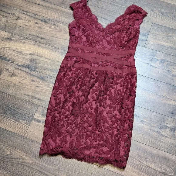 Tadashi Shoji Maroon Lace Knee‎ Length Dress Size 12