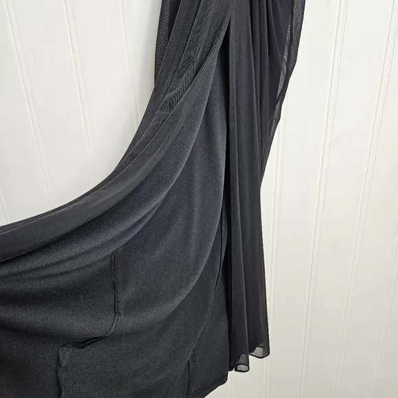 Tadashi Shoji Maxi Dress Womens Size L Black Halter Neck Open Back Front Ruched