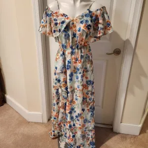 Tanya Taylor new with tags size 4 luxury  maxi dress off shoulders and straps