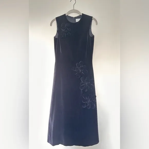 Taste Luxury Humor - BARNEYS New York - Black Velvet A-line Midi Dress