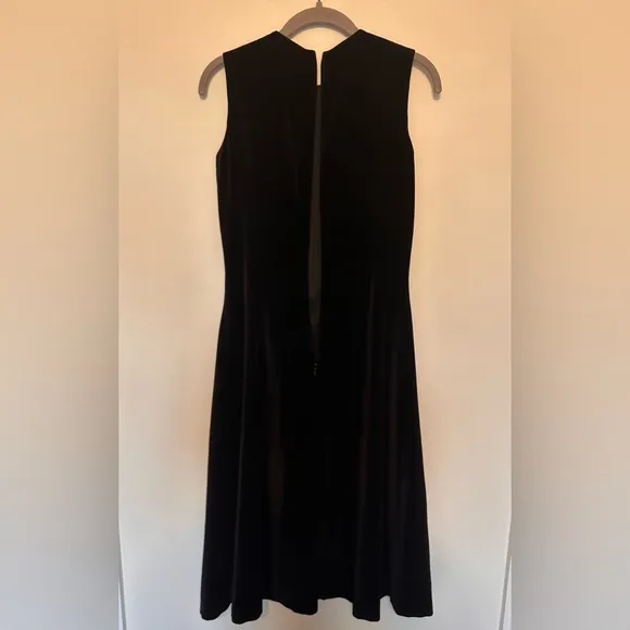 Taste Luxury Humor - BARNEYS New York - Black Velvet A-line Midi Dress
