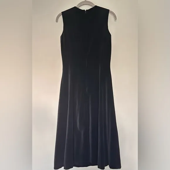 Taste Luxury Humor - BARNEYS New York - Black Velvet A-line Midi Dress