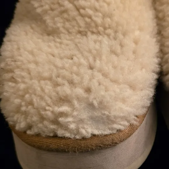 Tazz UGG Braid Fur Clog Platform Slippers Size 9