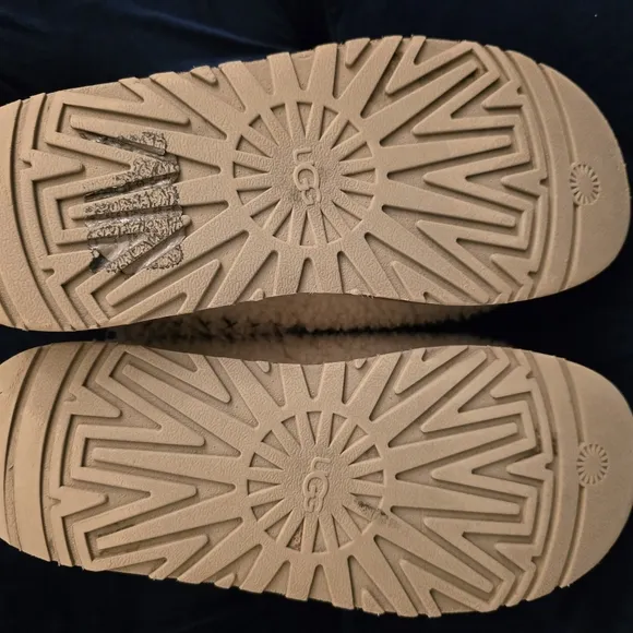 Tazz UGG Braid Fur Clog Platform Slippers Size 9