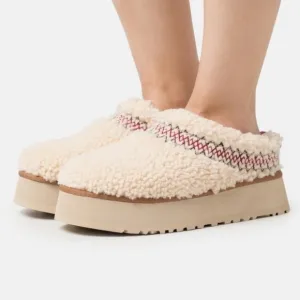 Tazz UGG Braid Fur Clog Platform Slippers Size 9