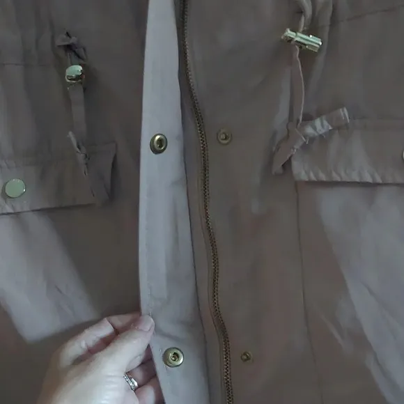 Ted baker jacket Beige Tan size 4 Designer Waterproof Minimalist Neutral Outdoor
