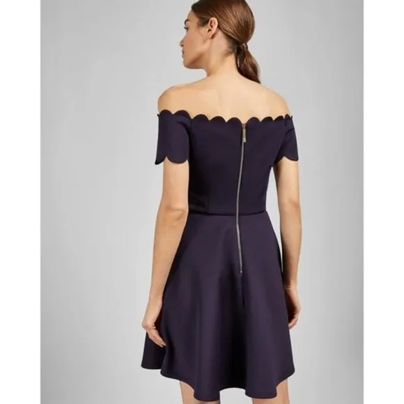 🍒TED BAKER🍒 MINIMALIST NAVY FIT &amp; FLARE DRESS