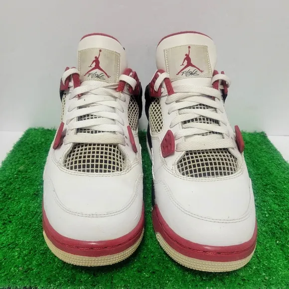 The Nike Air Jordan 4 Retro Fire Red Black 2012 GS 408452-110 6.5Y Womens Sz 8