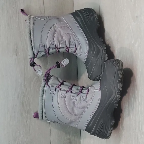 The North Face Girls Big Kids Thermafelt  Waterproof Outdoor Boots shoes 4