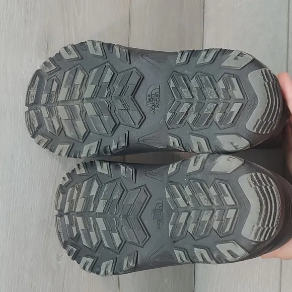 The North Face Girls Big Kids Thermafelt  Waterproof Outdoor Boots shoes 4