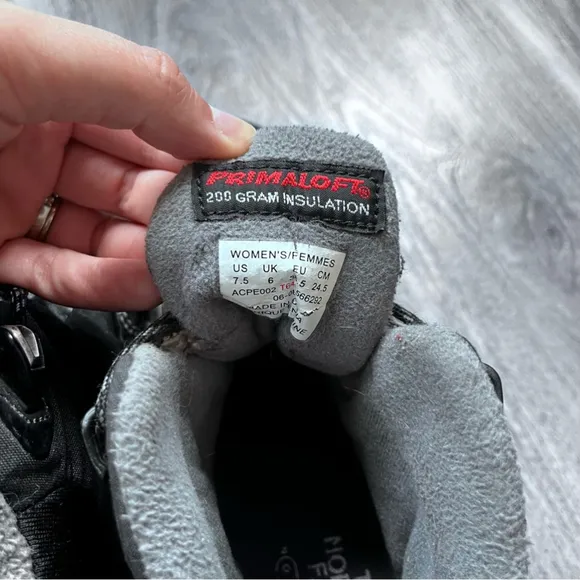 The North Face Women’s Primaloft 200 Boots Size 7.5​
