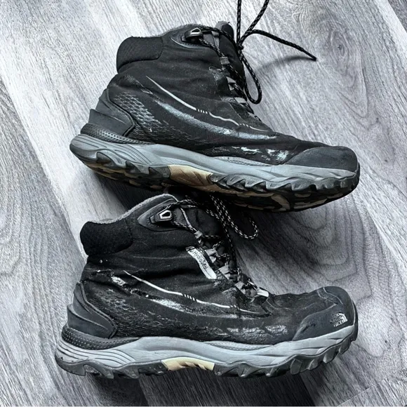 The North Face Women’s Primaloft 200 Boots Size 7.5​