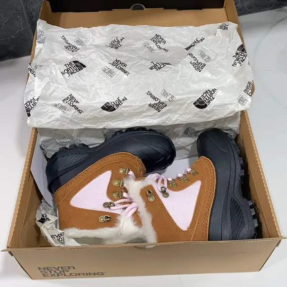 The North Face Youth Shellista Extreme Snow Boots NIB