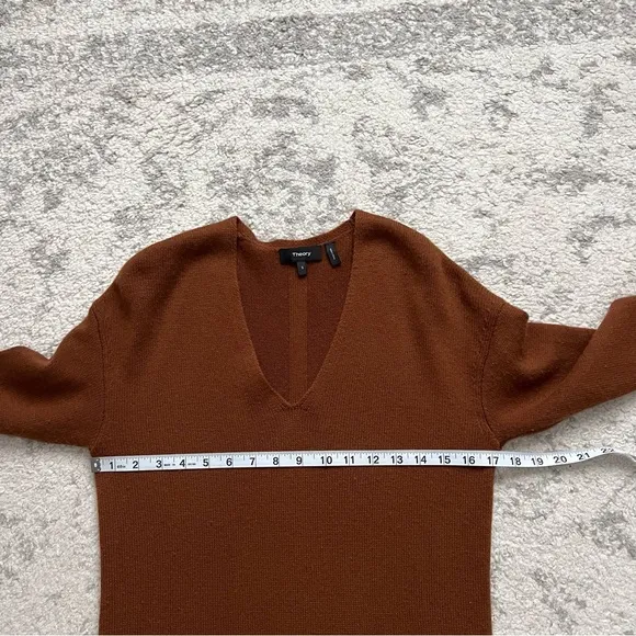 Theory Cashmere Sweater Dress Brown V-Neck Neutral Quiet Luxury Minimalist Small