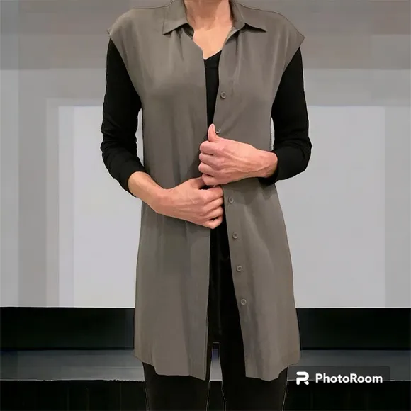 Theory Grey Silk Sleeveless Dress / Blouse, Button Front, Lined, Size 0, Luxury!