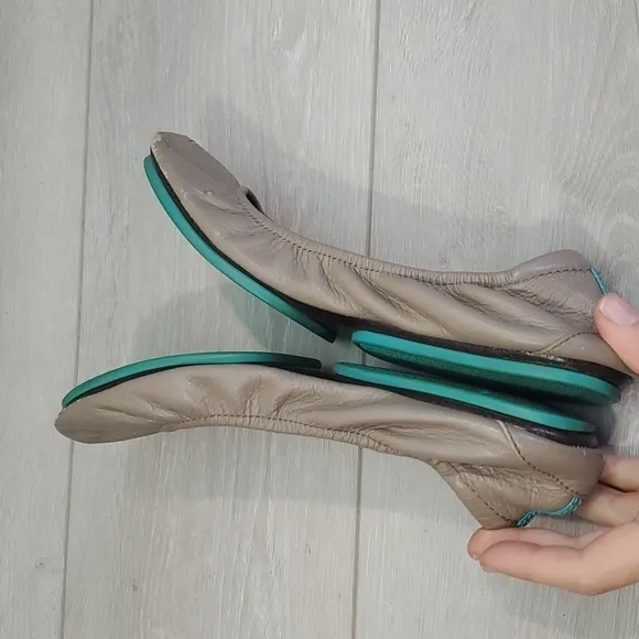 Tieks by Gavriell Womens Taupe Natural Leather Ballet Flat shoes sz 7