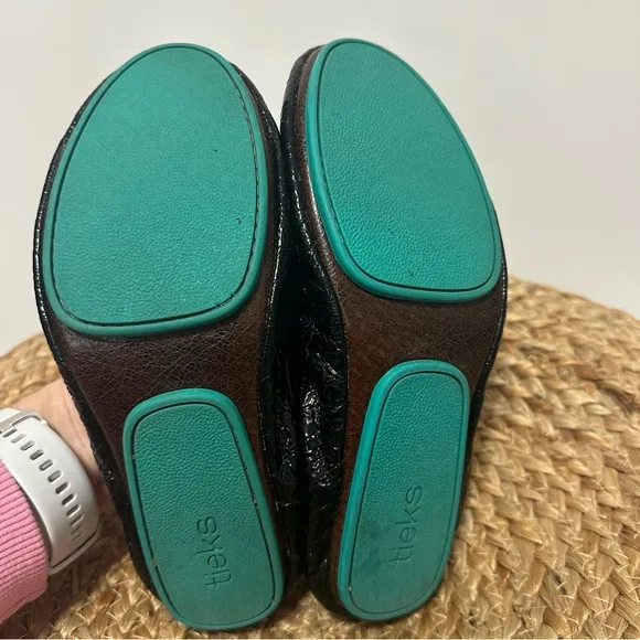 Tieks Obsidian Black Patent Ballet Flats Women's 6 Embossed Croc Leather Shoes