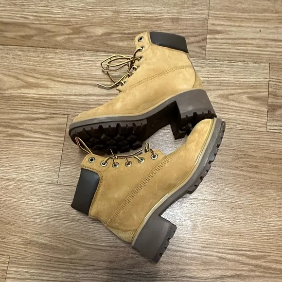 Timberland tan ankle boots