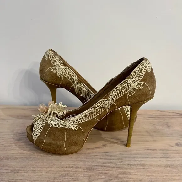 TJ Collection Handmade High Heel Dressy Shoes