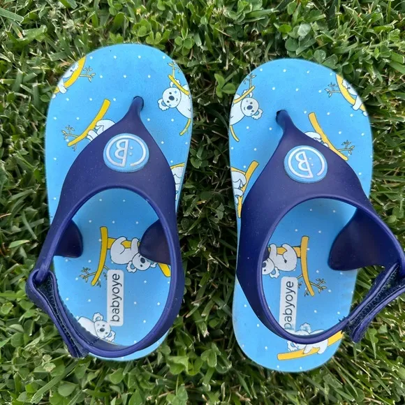 Toddler Boy Kids Sneakers, Shoes, flip flops fits size 8-10T. Set of 13 pairs.