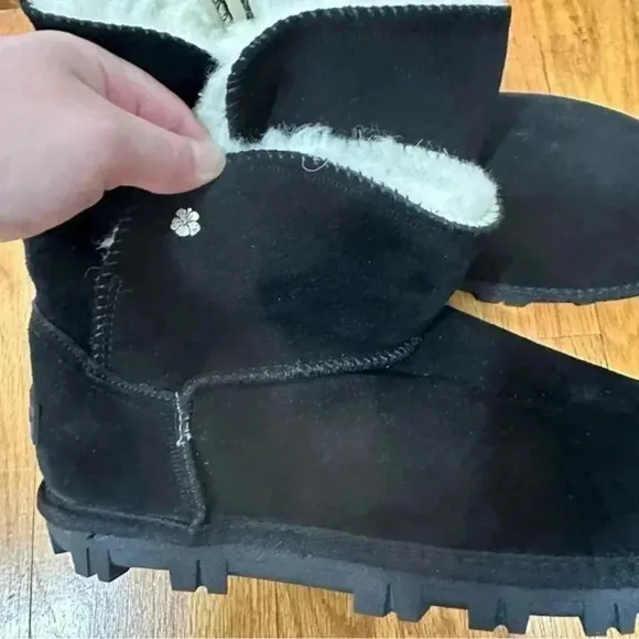 Tommy bahama black genuine suede afet ankle boots 9