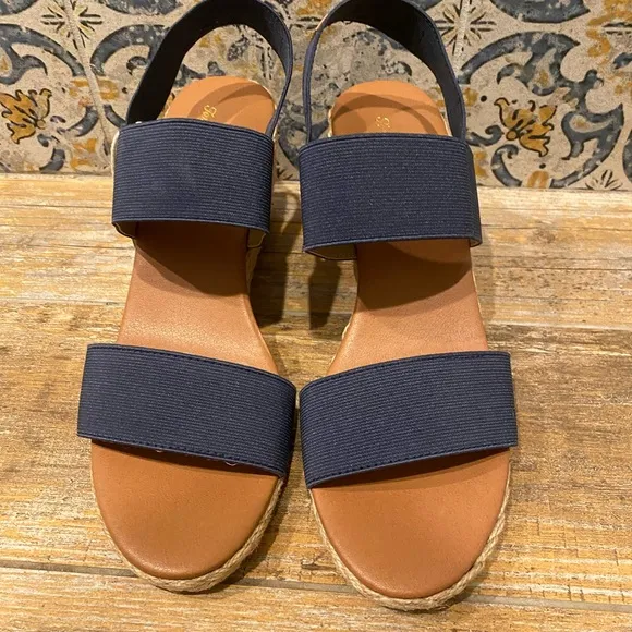 TOMMY BAHAMA stretch wedge women's heeled sandals! CUTE&amp; COMFY 💙🤎brand NEW🤎💙