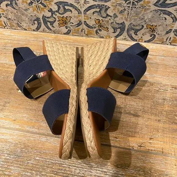 TOMMY BAHAMA stretch wedge women's heeled sandals! CUTE&amp; COMFY 💙🤎brand NEW🤎💙